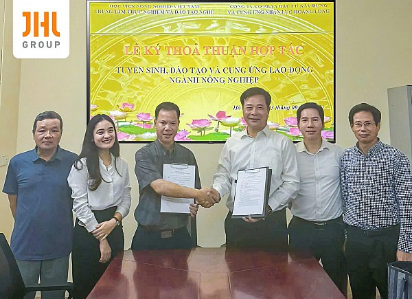 Hoàng Long CMS ký kết hợp tác với Trung tâm thực nghiệm đào tạo nghề HVNN